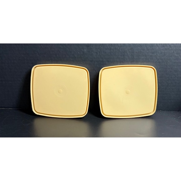 Tupperware Other - VTG Tupperware Almond Cream Rectangular Sandwich Food Storage Container Lids